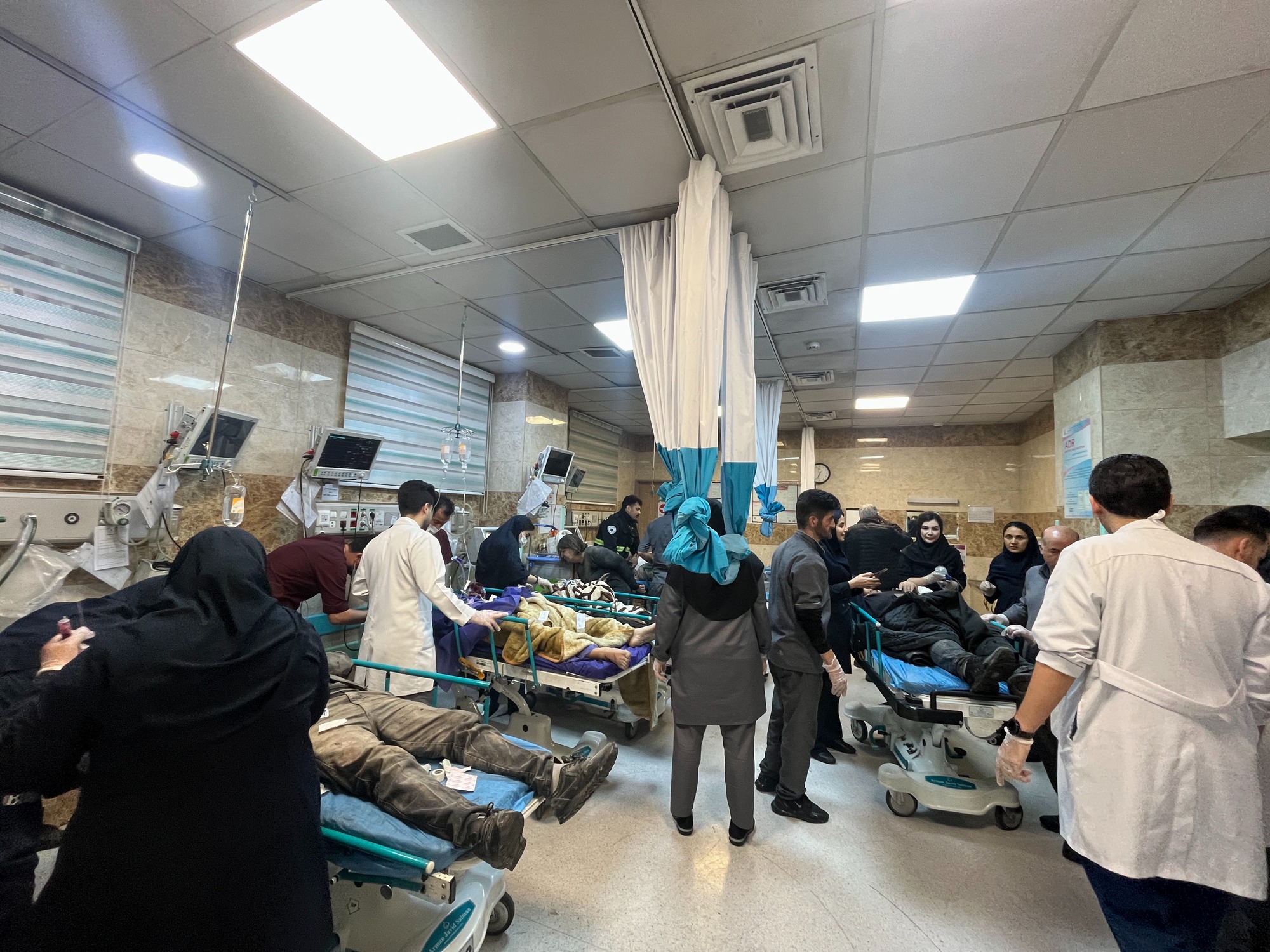 گزارش تصویری از ارائه خدمات درمانی و بخشی از زحمات پزشکان محترم و همکاران گرامی